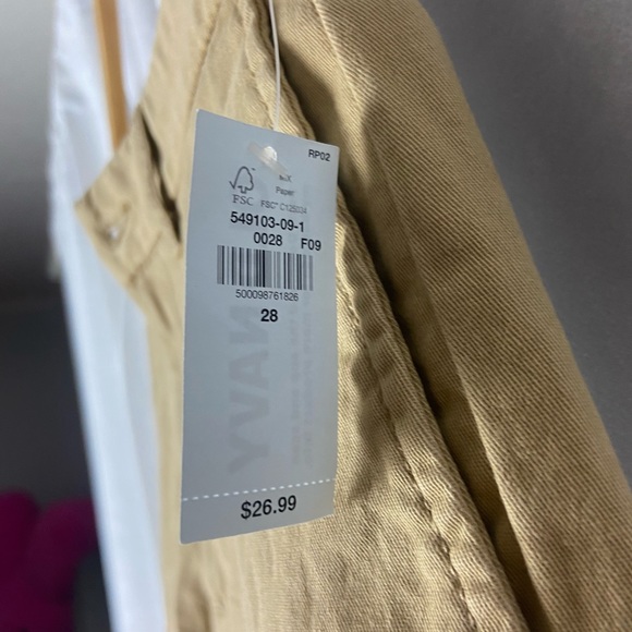 Old Navy Slim Khaki Shorts Size 28 NEW - Picture 4 of 7